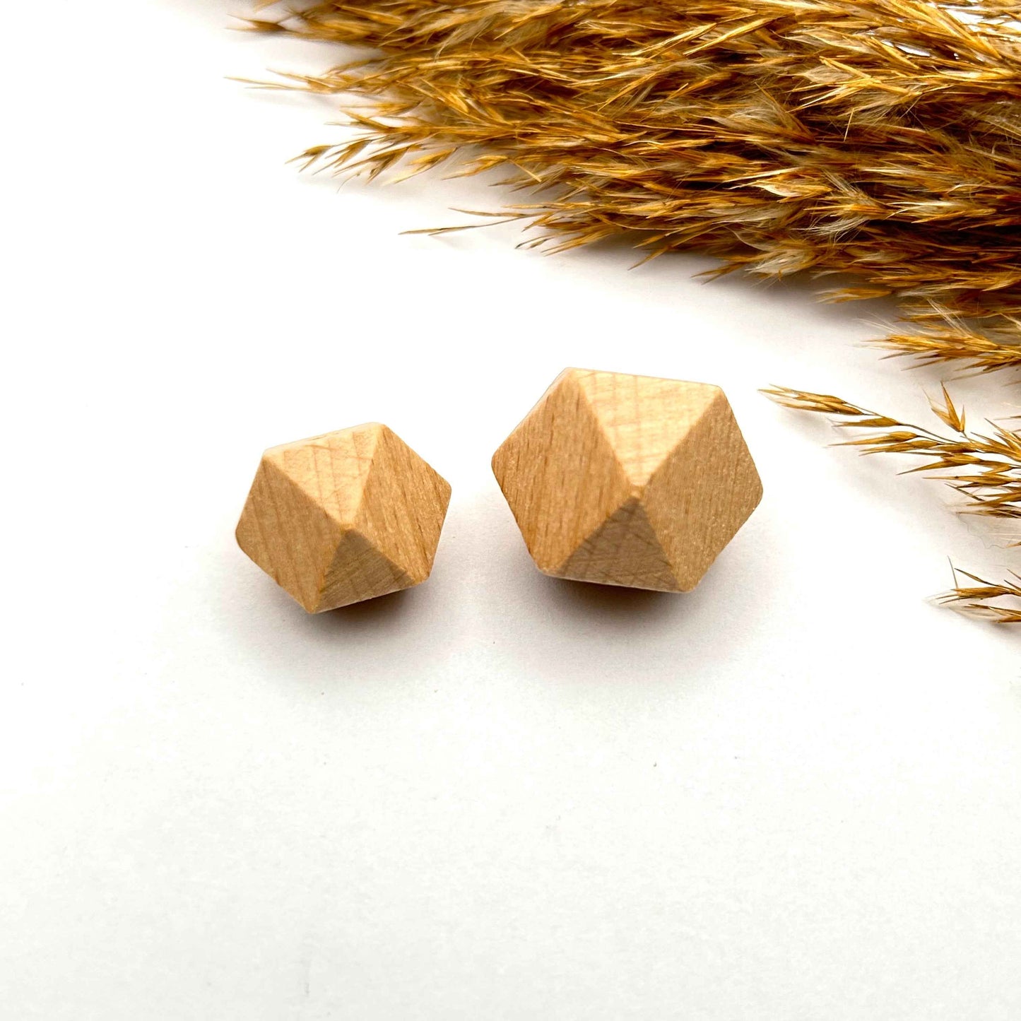 Hexagonperlen - Buchenholz - 16 und 20mm