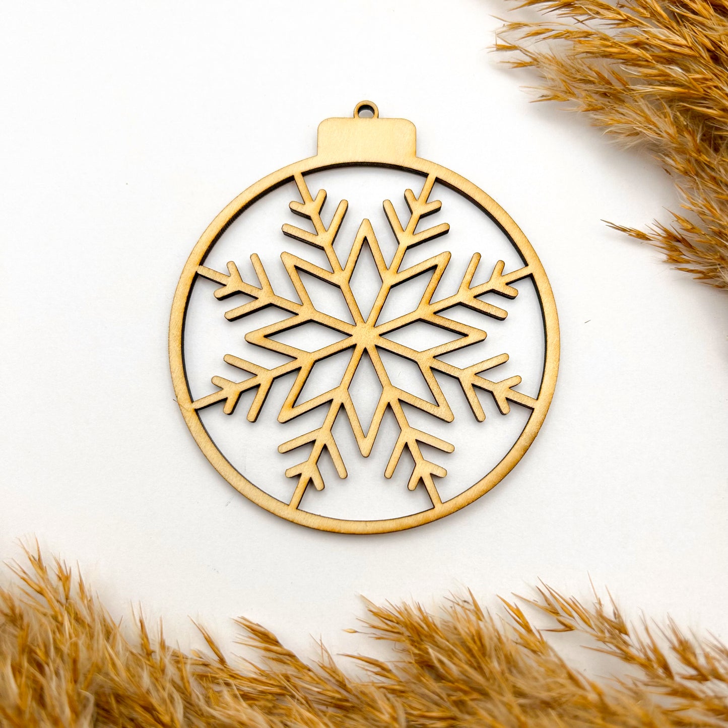 Personalisierte Holzornamente - Weihnachtsanhänger - 9cm x 8cm