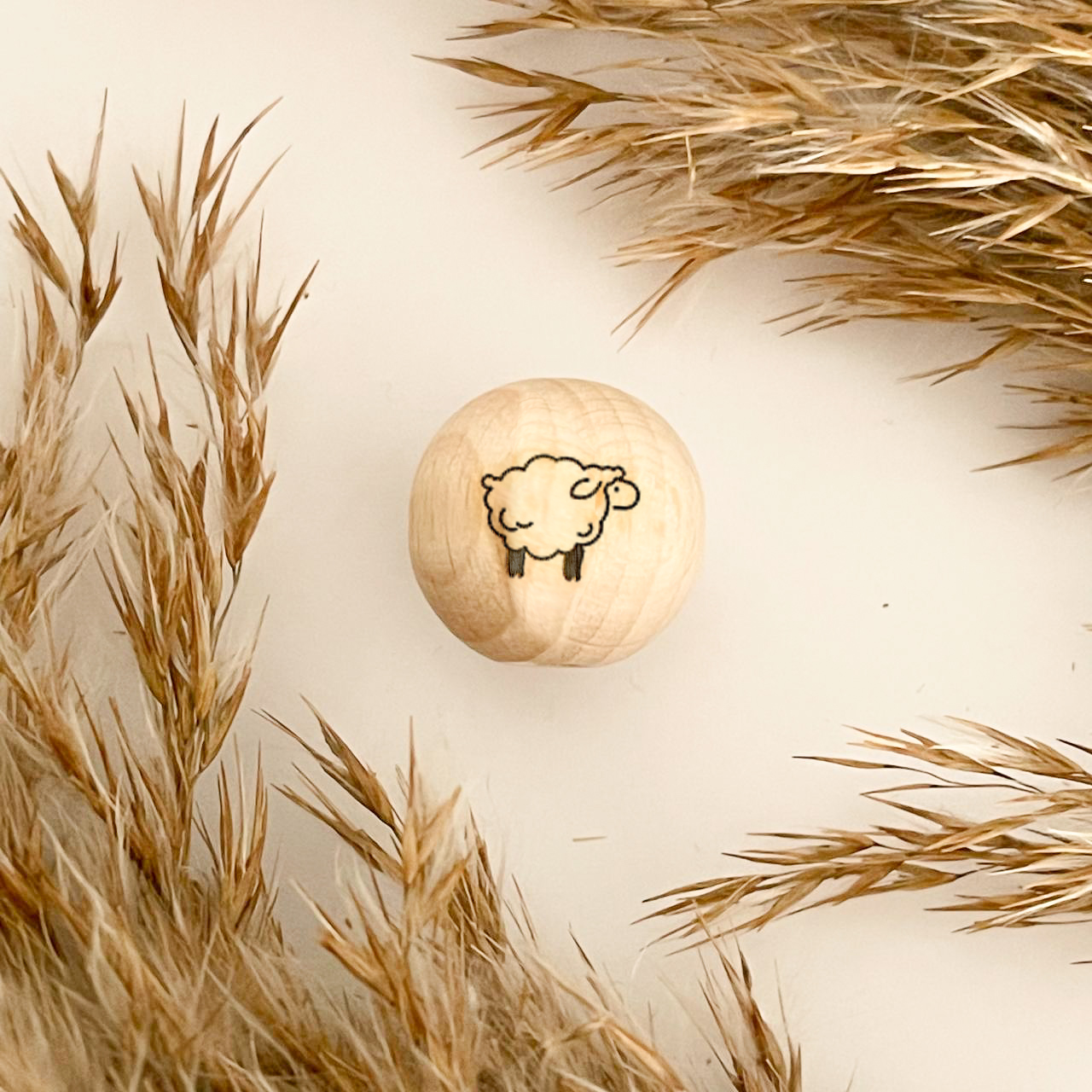 Motif wooden bead "Sheep"