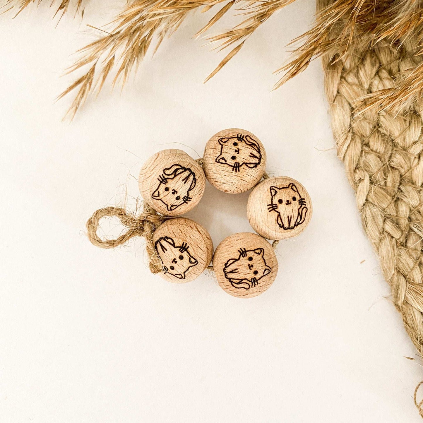 Holzperle mit Motiv - KATZE - Buchenholz – 12-30mm