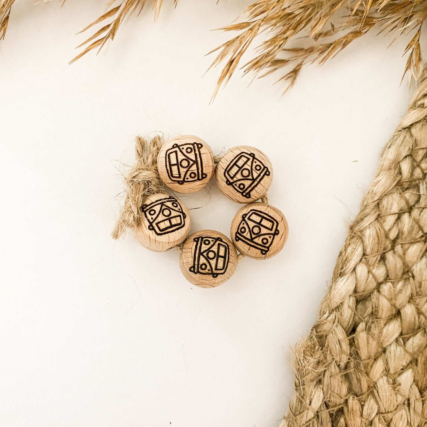 Holzperle mit Motiv - BULLI - Buchenholz – 12-30mm