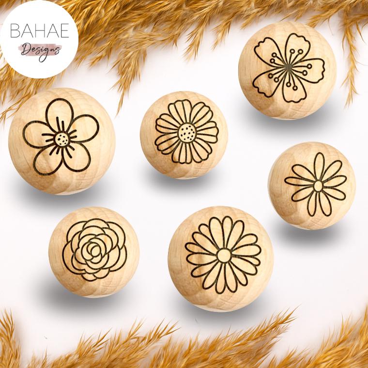 Holzperle mit Motiv - BLUMEN - Buchenholz – 12-30mm