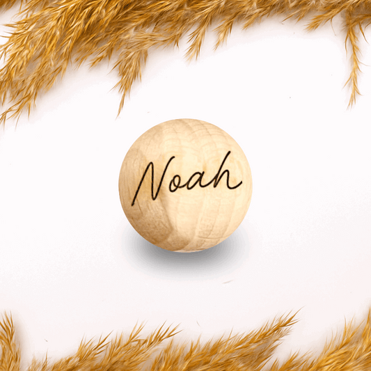 Personalisierte Holzperle - Buchenholz - Schriftart "Adventure" - 12 bis 30mm